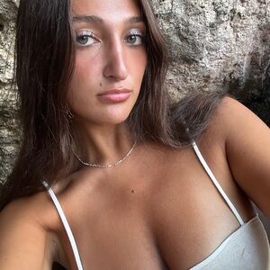 Meet your Posher, Teresa